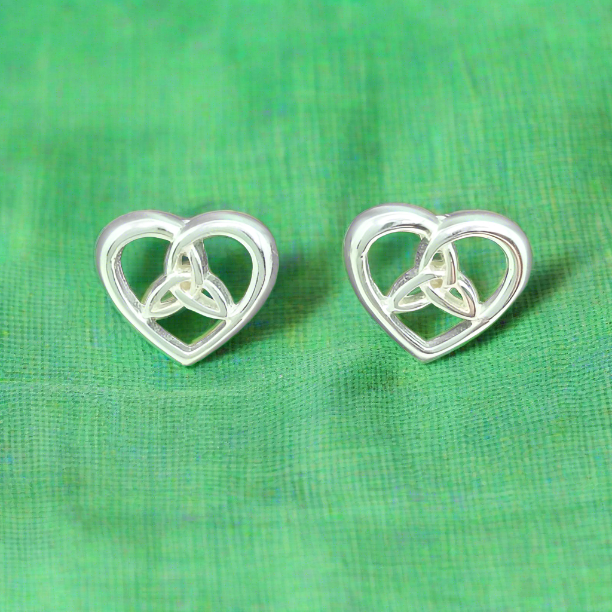 Trinity Heart, Studs