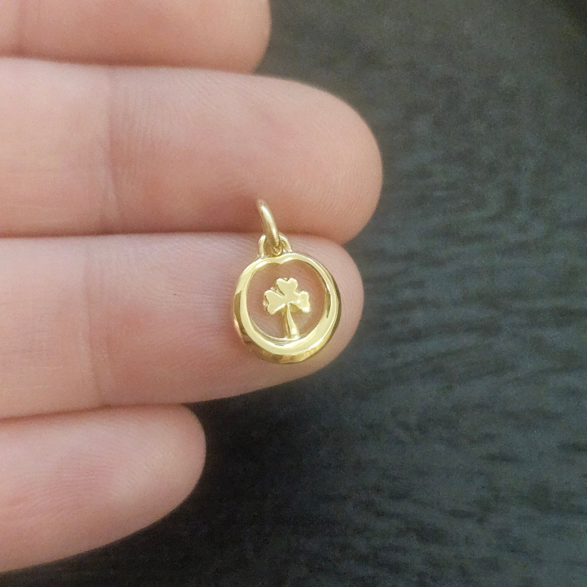 14ct Tiny Sham Circle