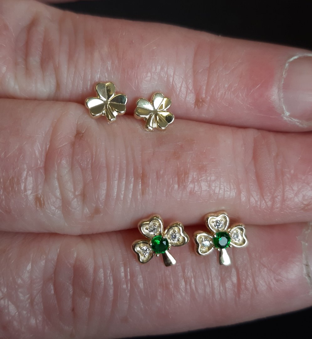 9ct Small Shamrock