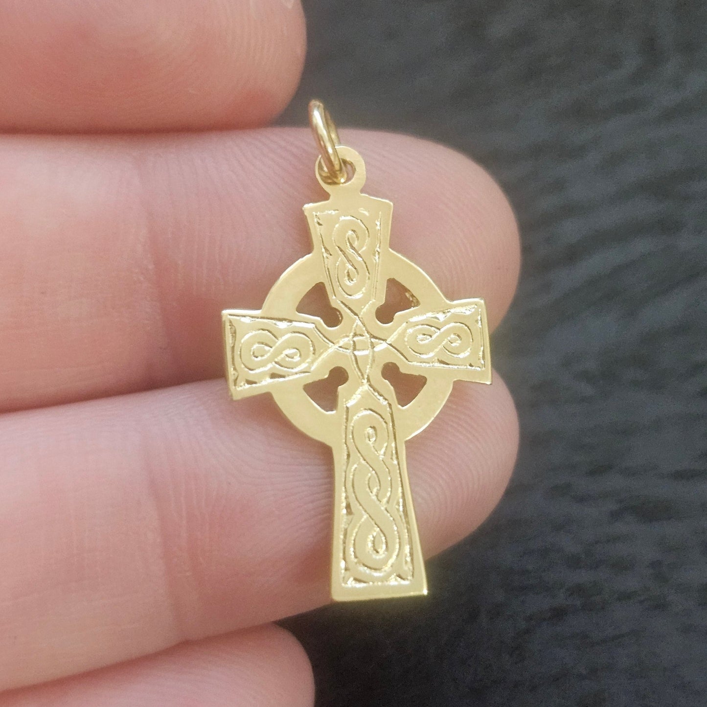 14ct 22mm Celtic Cross