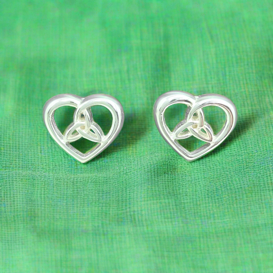 Trinity Heart, Studs
