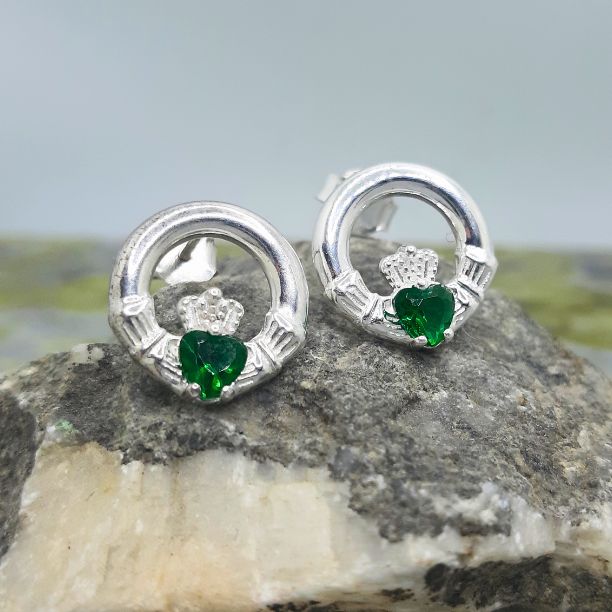 Claddagh Stud, Green Stone