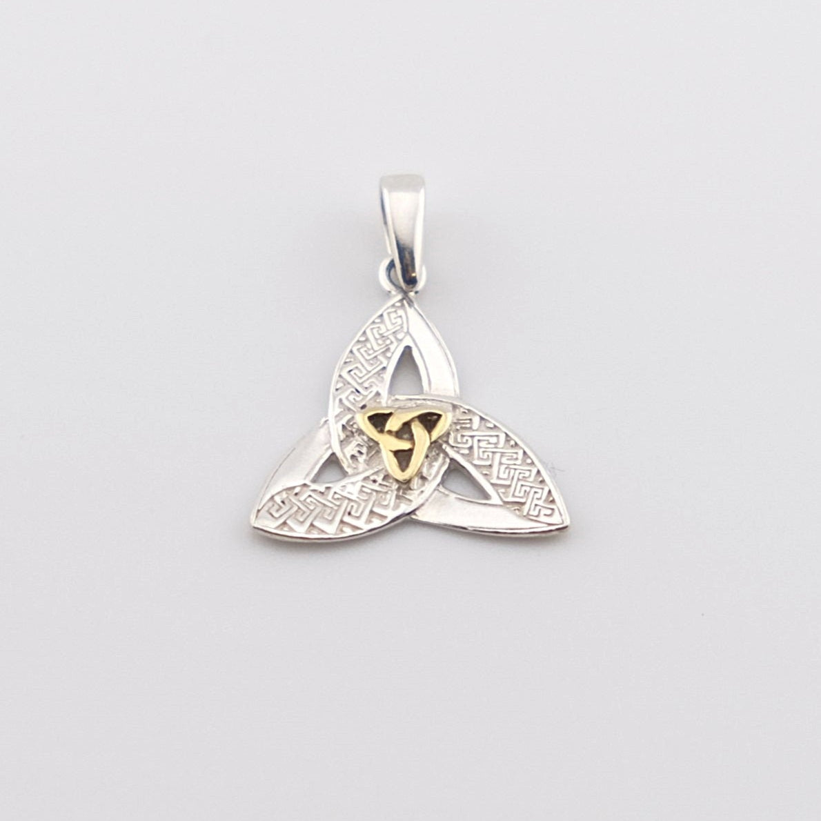 Trinity knot w/ mini GP trinity