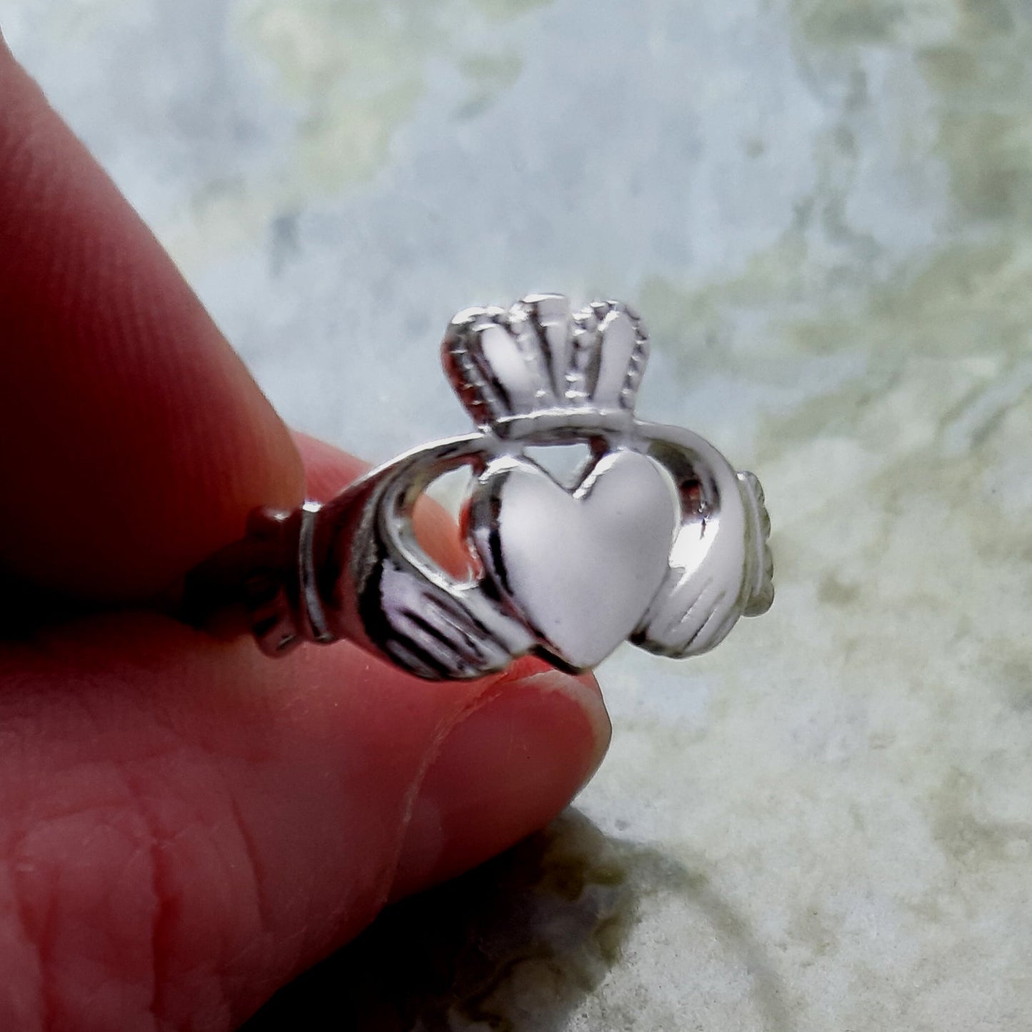 Ladies Claddagh Ring