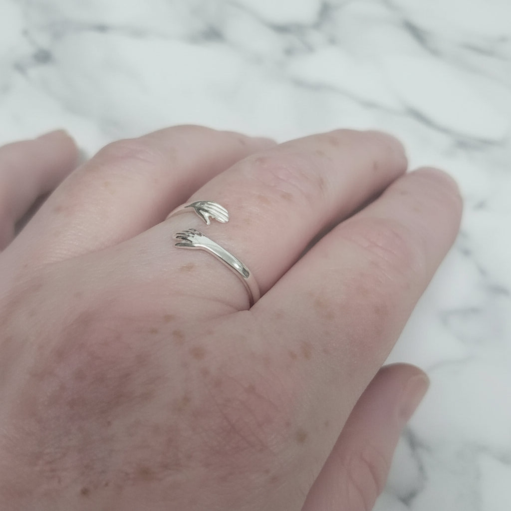 Hug Ring