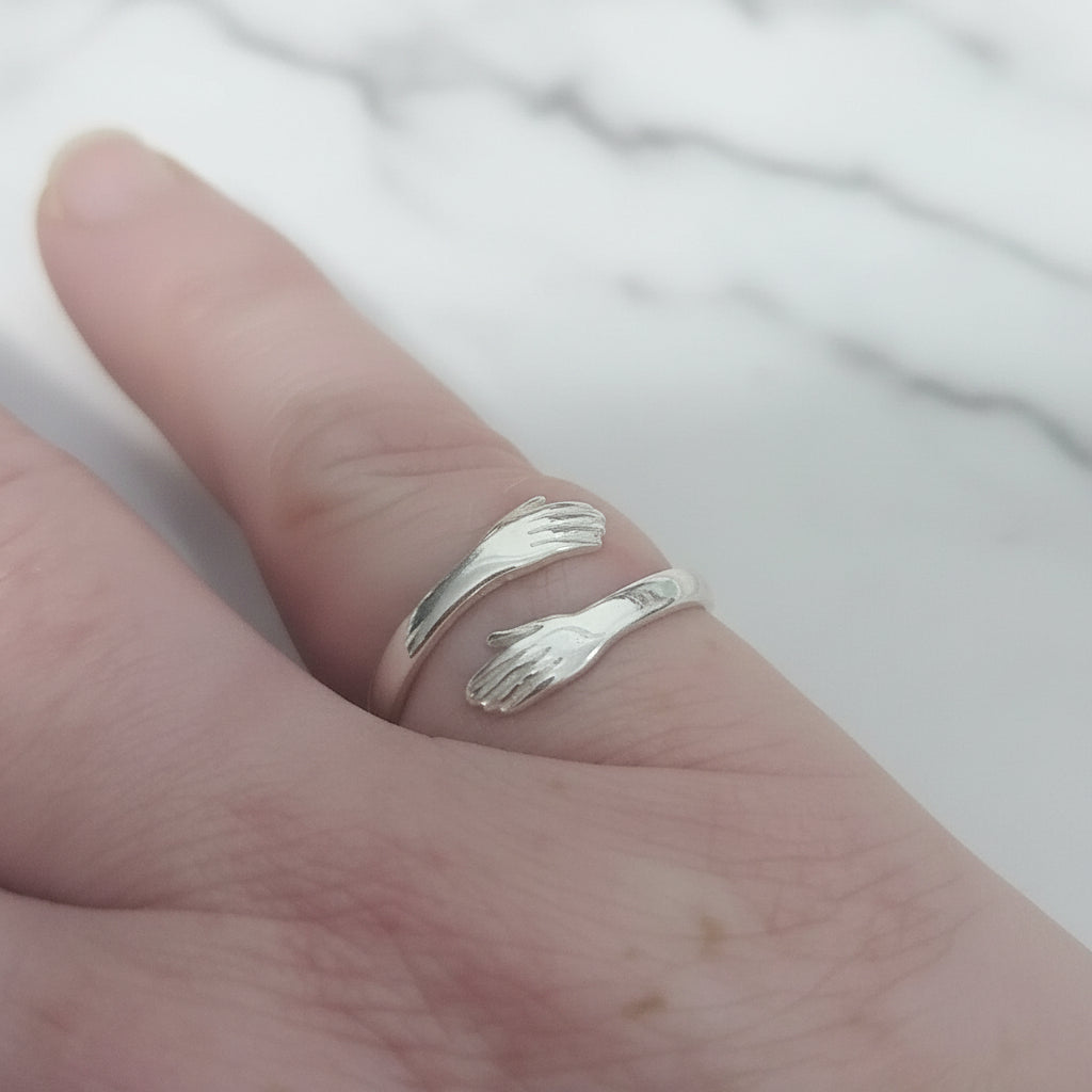 Hug Ring