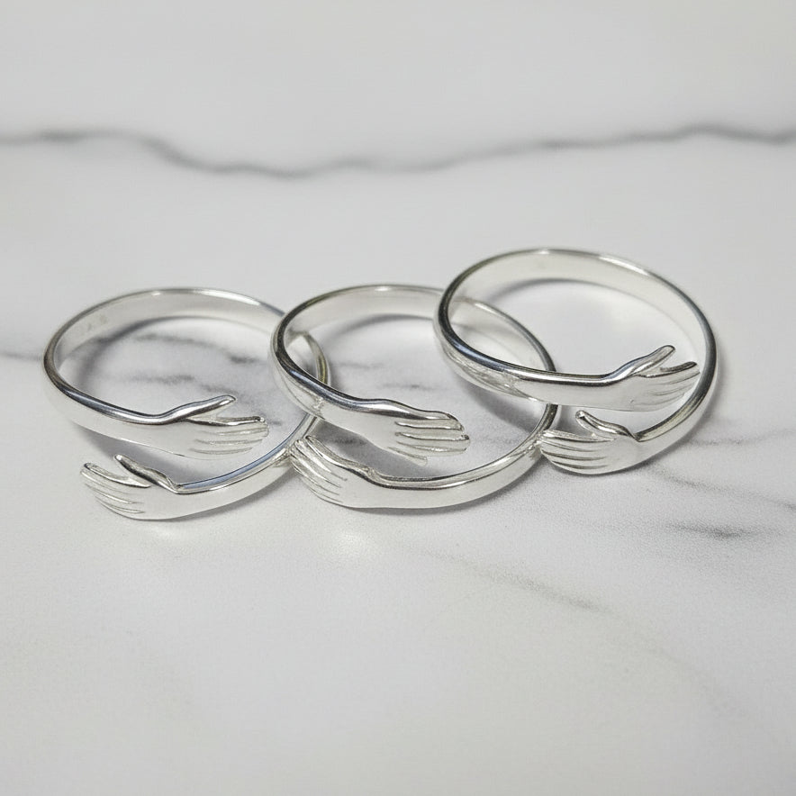 Hug Ring