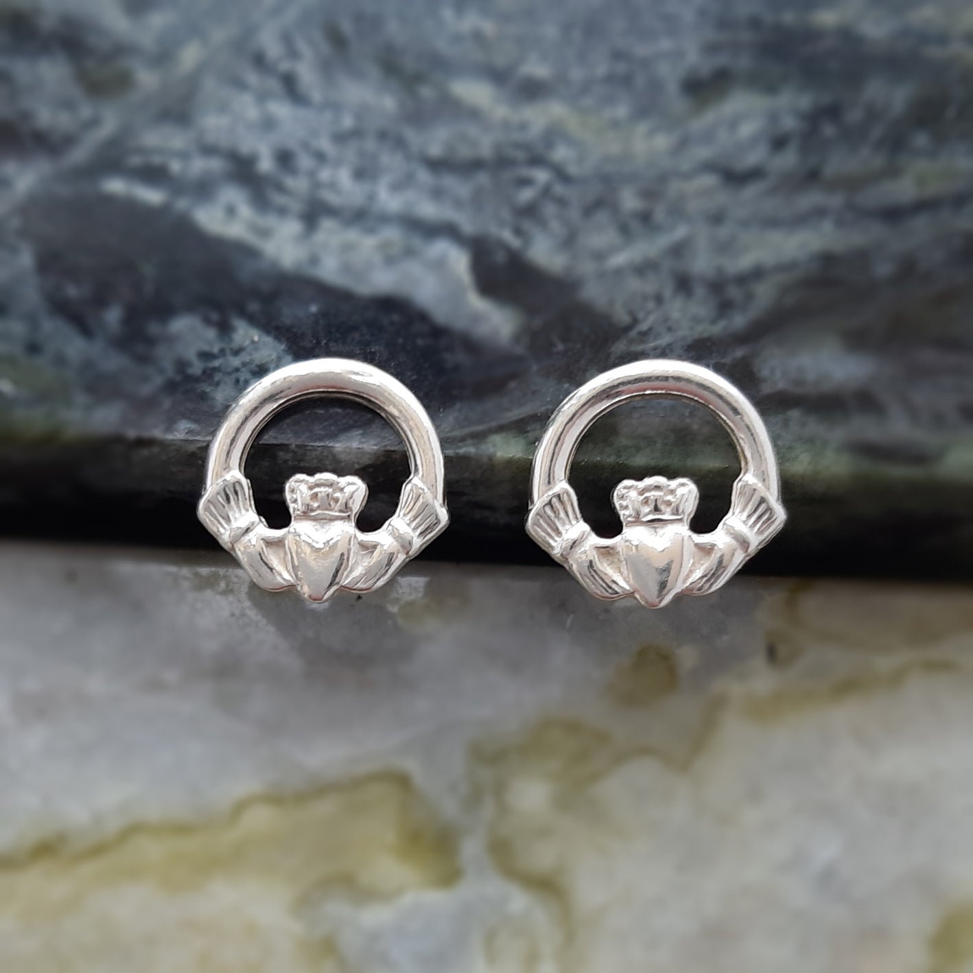 Claddagh, Studs