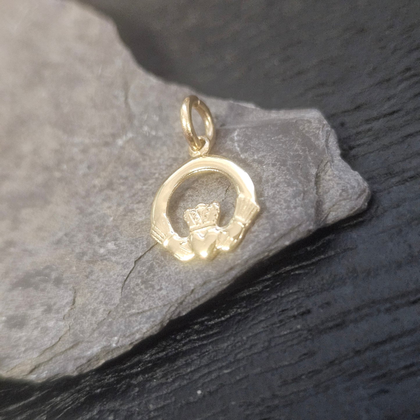 14ct Small Claddagh